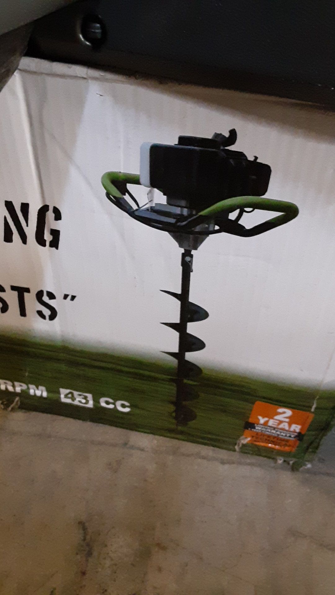 Sportsman earth series 6 inch gas powered auger