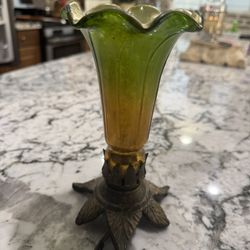 Vintage Lilly Lamp