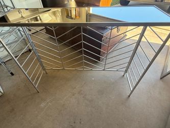 Mirror folding table