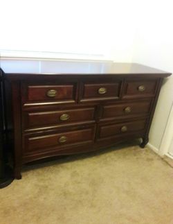 Dresser
