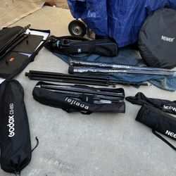 Studio Filming Lighting Equipment Read Description.