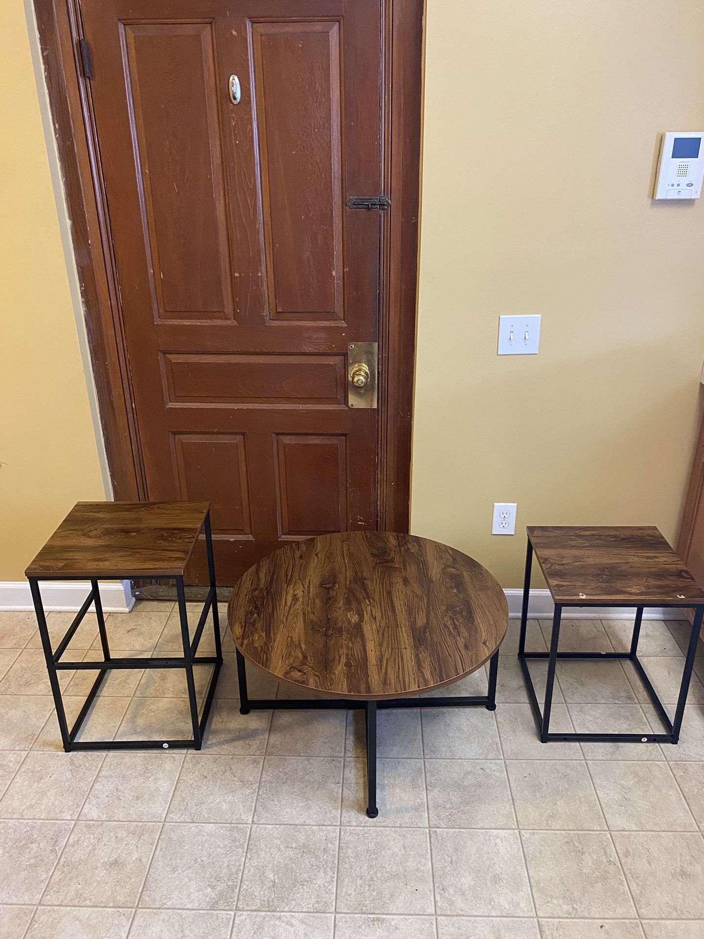 Coffee Table With End tables