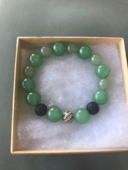 Jade with lava stone stretch bracelet