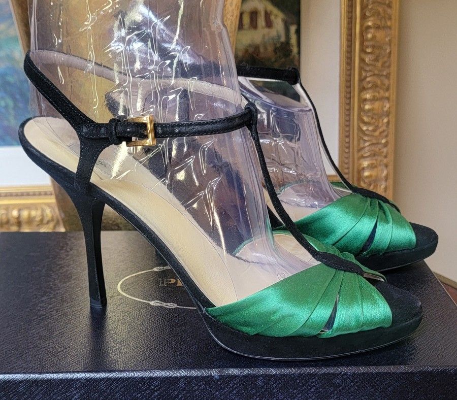 $900 PRADA BLACK SUEDE T STRAP GREEN SILK SLIM HIGH HEEL PLATFORM SANDAL 9.5 WORN 1X