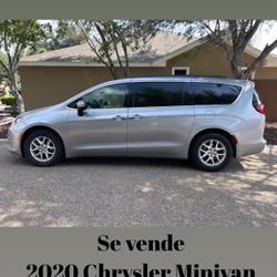 2020 Chrysler Voyager