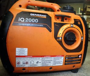 Generac IQ2000 Portable Inverter Generator Gas - Like New