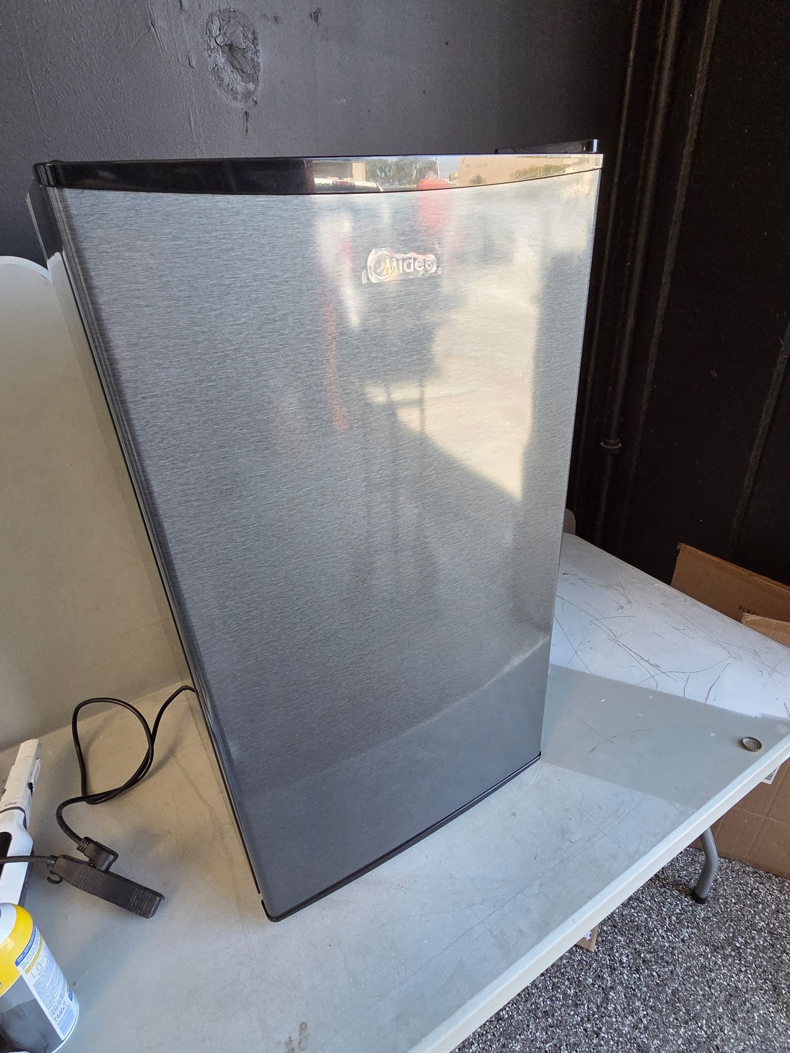 Midea Mini Fridge With Freezer