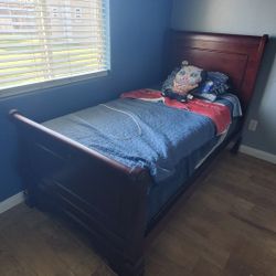 Twin Bed 