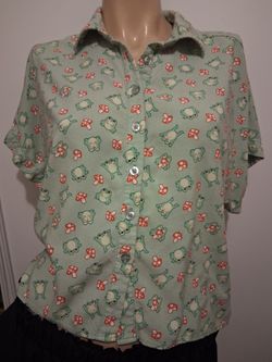 Hot Topic Frog Mushroom Button Down Shirt Medium Green Cottagecore Goblincore