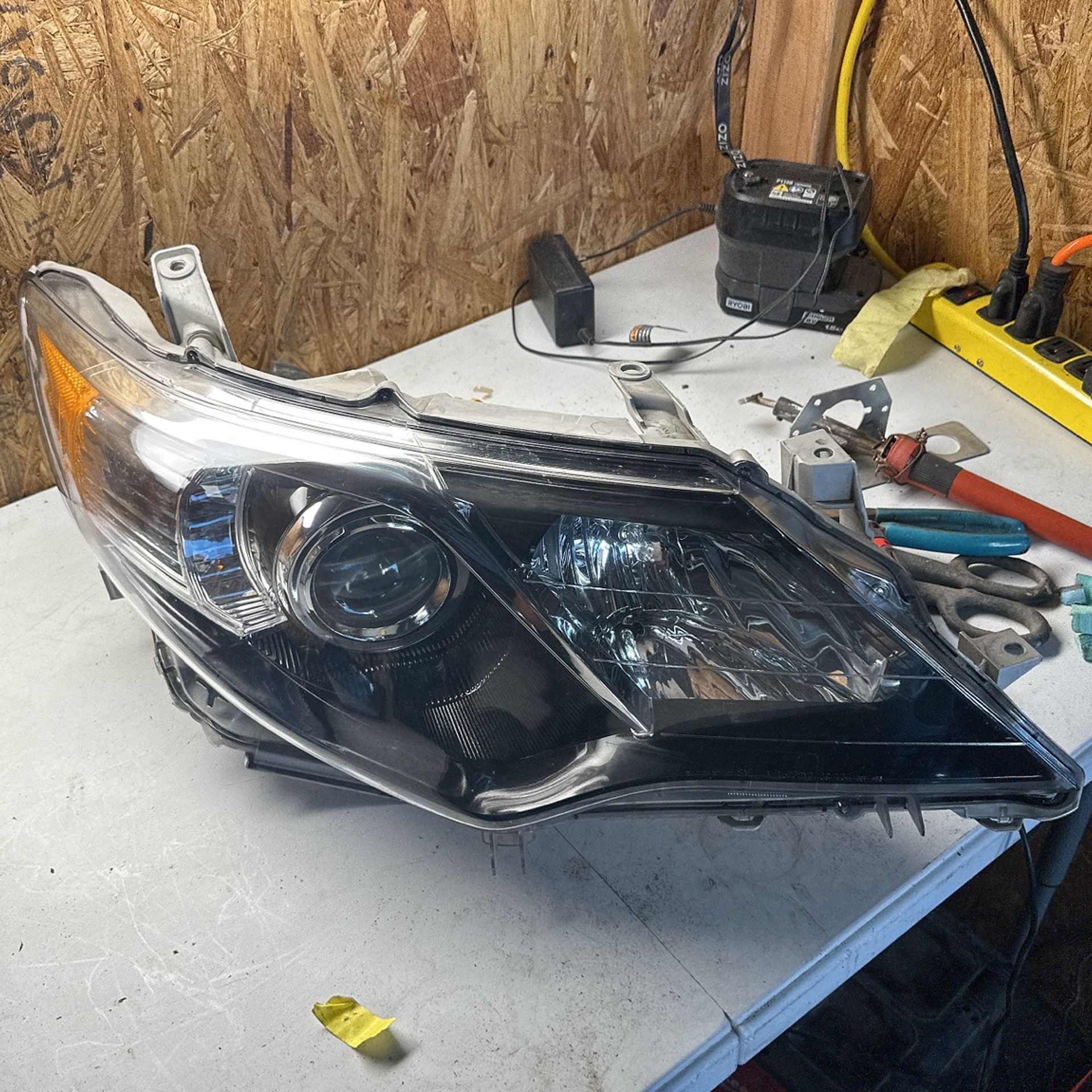 014 015 Toyota Camdry Passenger Headlights