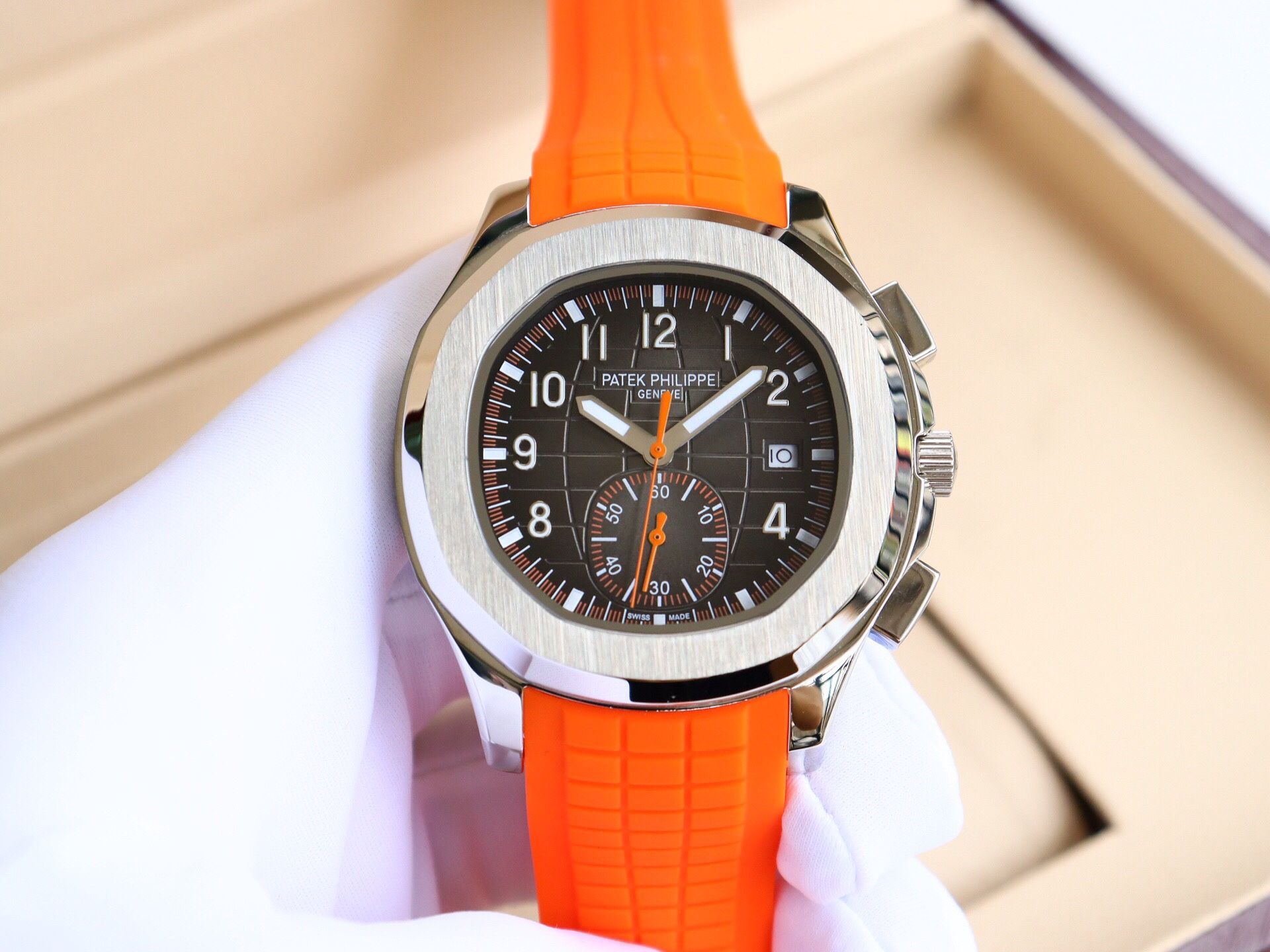 Patek Philipe Men’s Watch With Box New