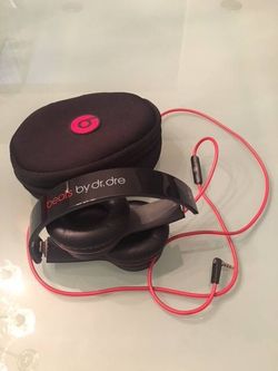 beats monster by dr. dre like new with its original case 70 or best offer