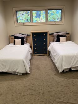 Twin Bed Bedroom Set 