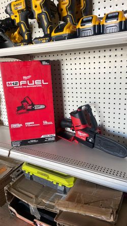 Milwaukee M12 FUEL Cordless Chainsaw Tool Only