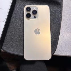  Gold Apple 14 Pro Max  256 Pristine Comdition
