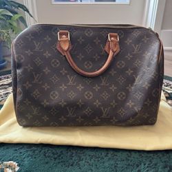Louis Vuitton Speedy 30