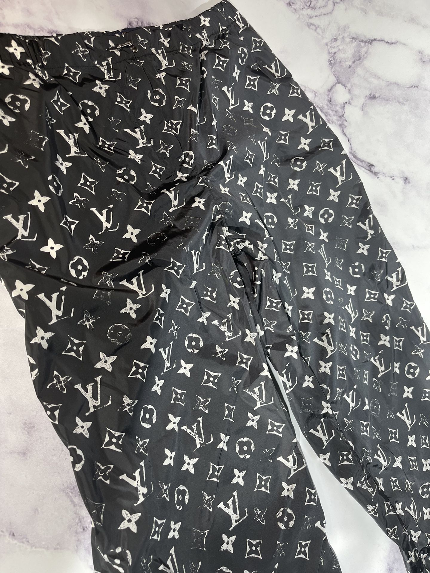 louis vuitton joggers for Sale in Brooklyn, NY - OfferUp