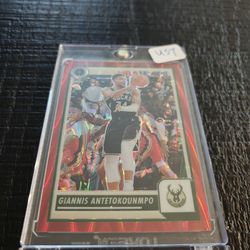 Panini refractor Giannis card: