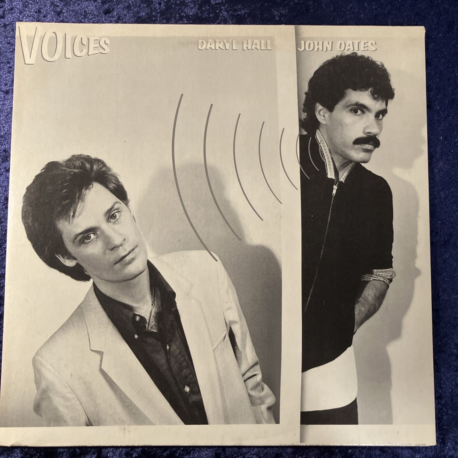 DARYL HALL AND JOHN OATES - “VOICES” LP 1980 "Kiss on my List" "You Make My Dreams”