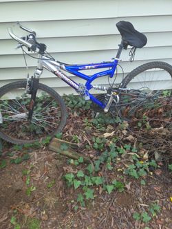 Mongoose mountain bike