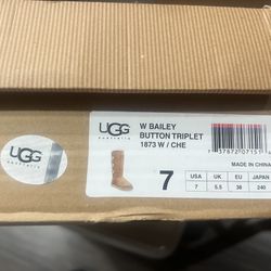 Ugg Boots Bailey Button 