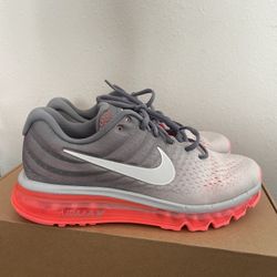 Nike AirMax Size 7