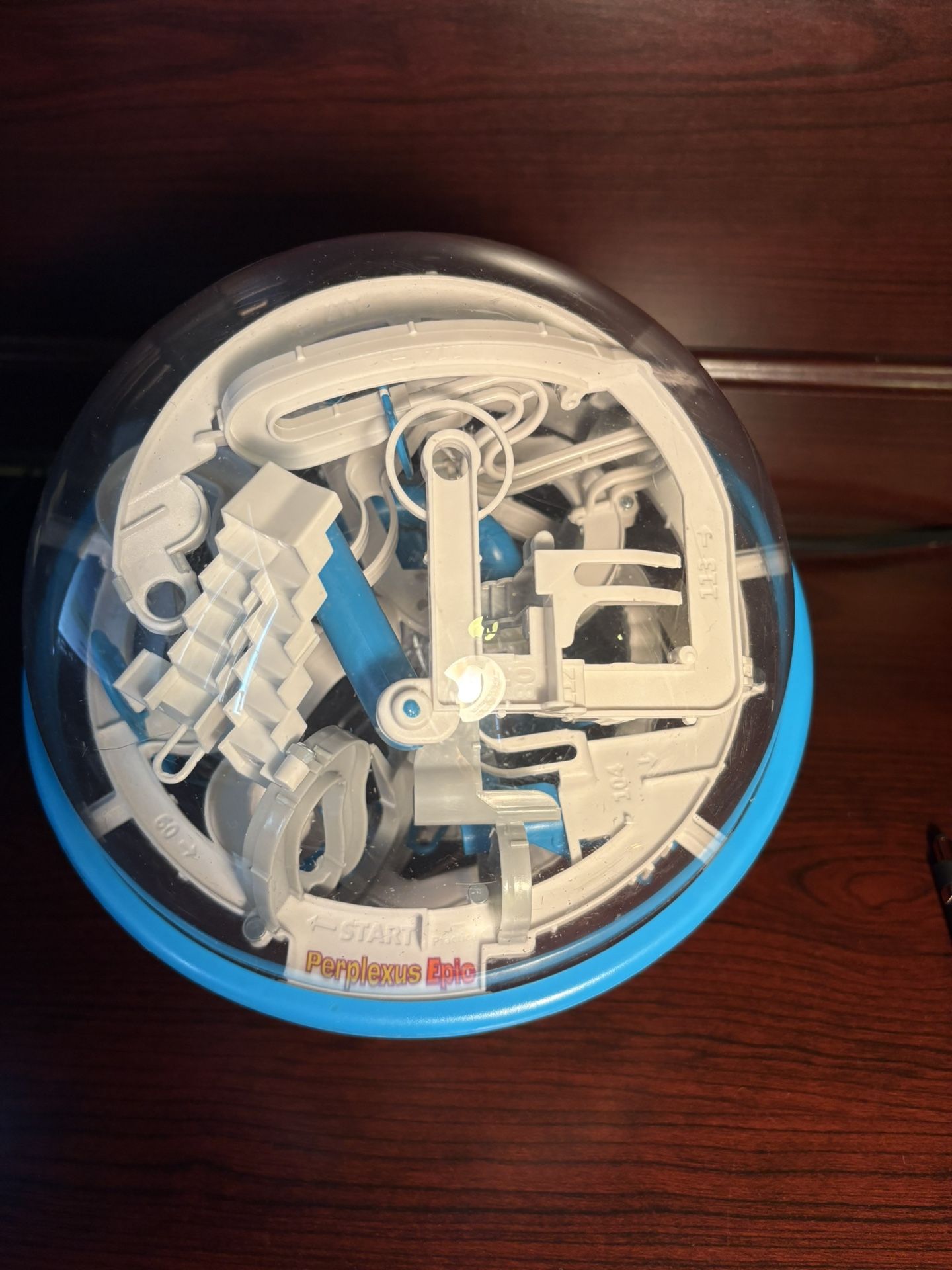Perplexes Epic Maze Ball 9”