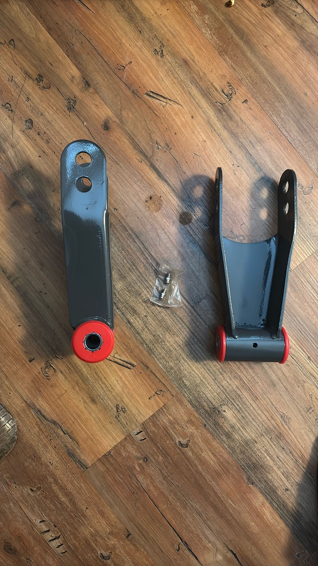 2” Rear Drop Lowering Shackle Kit