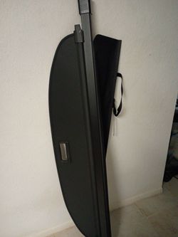 Nissan rogue cargo cover 52 in new