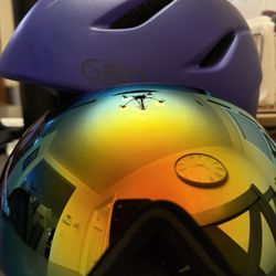 Giro Helmet + Free Snow Googles