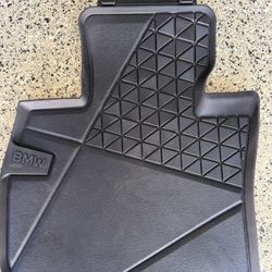 BMW OEM FLOOR MATs RUBBER ALL WEATHER FRONT & REAR SET OF 4