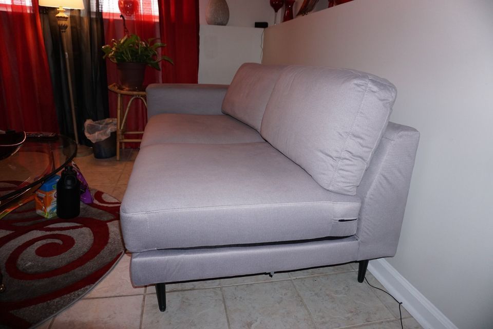 Couch/loveseat 