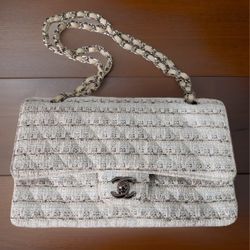 Chanel Tweed Quilted Medium Timless Classic Double Flap Bag