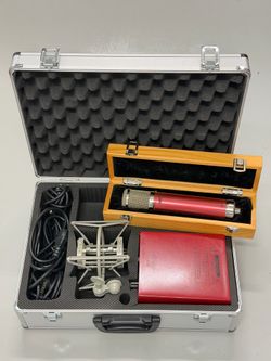 Avantone Pro CV-12 Large-diaphragm Tube Condenser Microphone