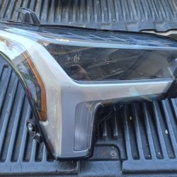 22-25  2022 2023 2024 2025 TUNDRA TYC Right PASSANGER LED Headlight 