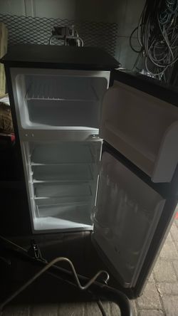 Mini fridge