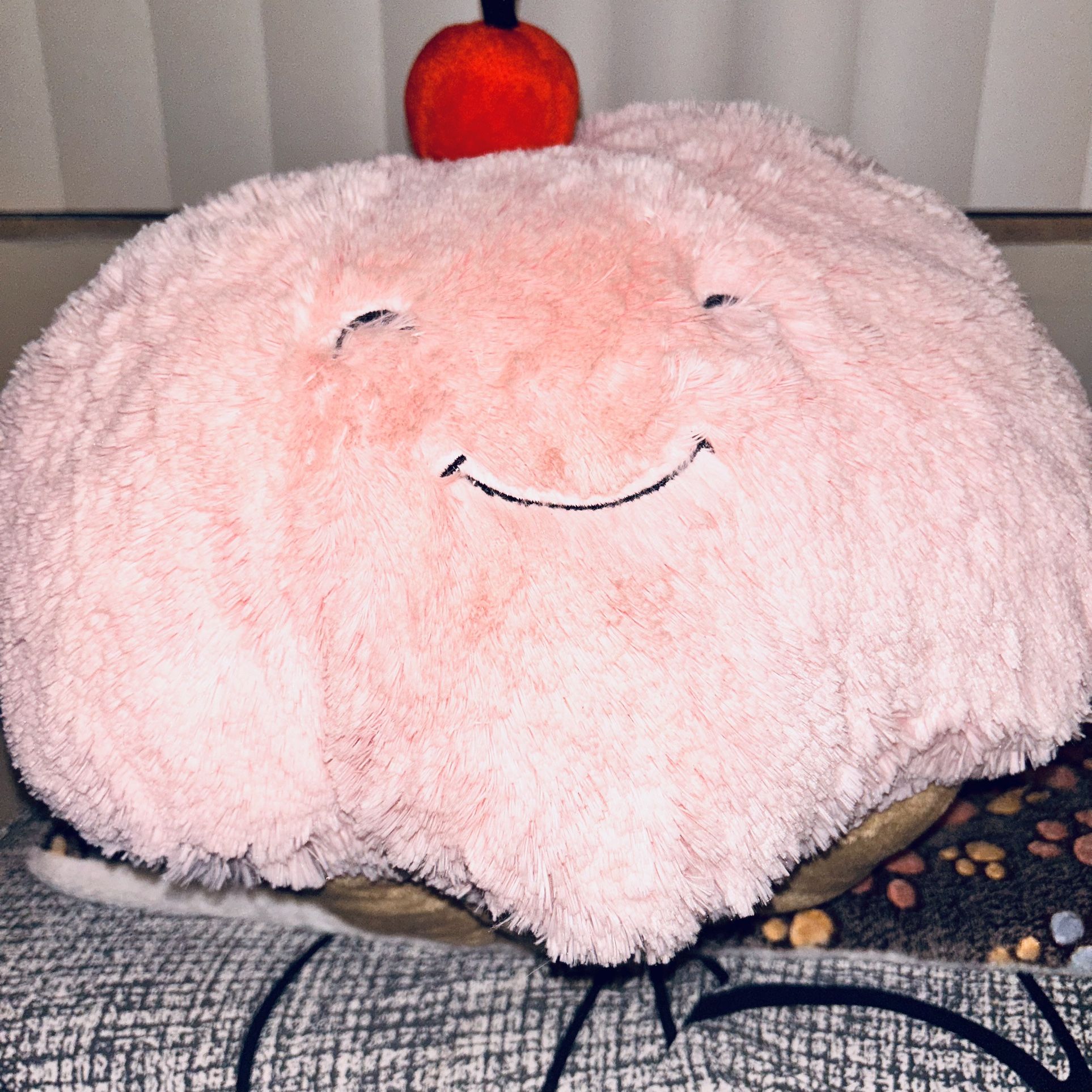 Plush cupcake squashable large in sz amazing condition