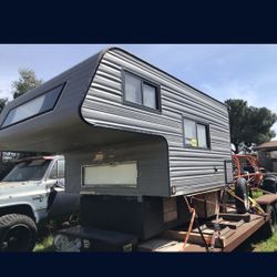 Truck Camper 