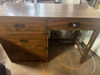 Beautiful Rustic Wood Desk / Office Desk – 4 Drawers