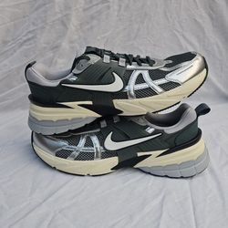 Size 13M- Nike V2K Run Vintage Green