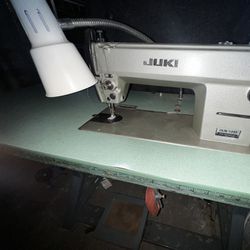 JUKI Sewing Machine 