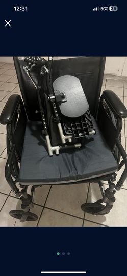 Wheelchair folding walker