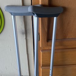 Crutches 