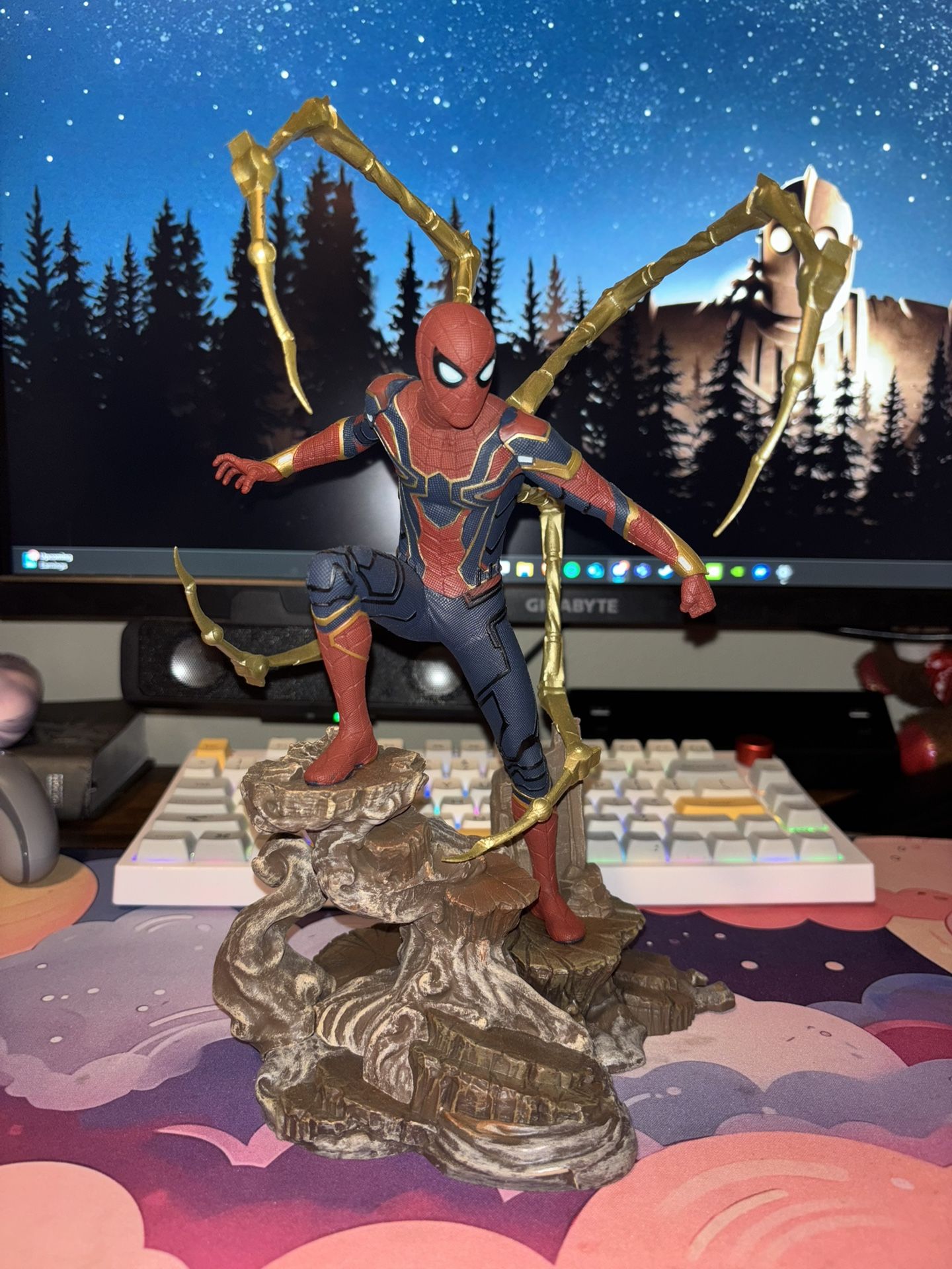 Iron Spider Gallery Statue
