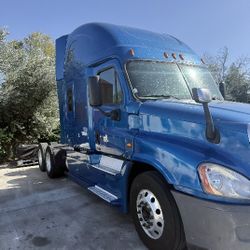 2017 Freightliner Cascadia 