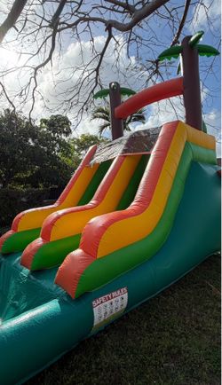Large Inflatable Water Slide 26FT with Pool – Used Once