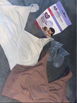 mom breastfeeding stuff 