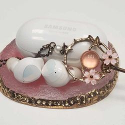 Samsung Galaxy Buds Plus Bluetooth Earbuds 