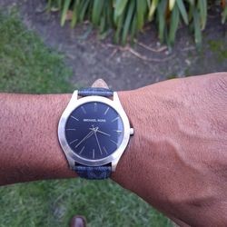 MICHAEL KORS Slim Runway Stainless Steel Quartz Watch MK8907; 100% Authentic