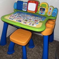 VTECH LEARNING DESK